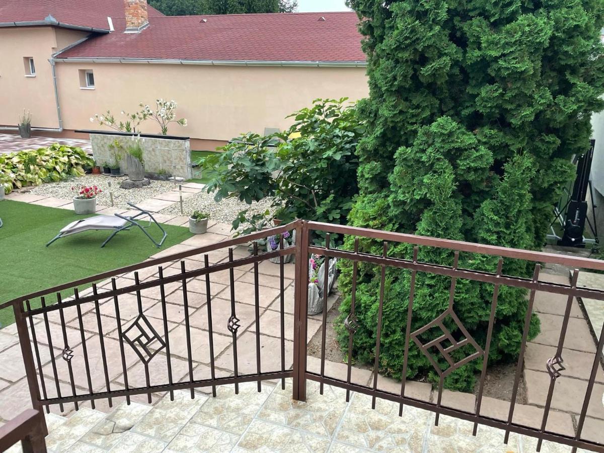 Adam Apartman Hajdúszoboszló 外观 照片