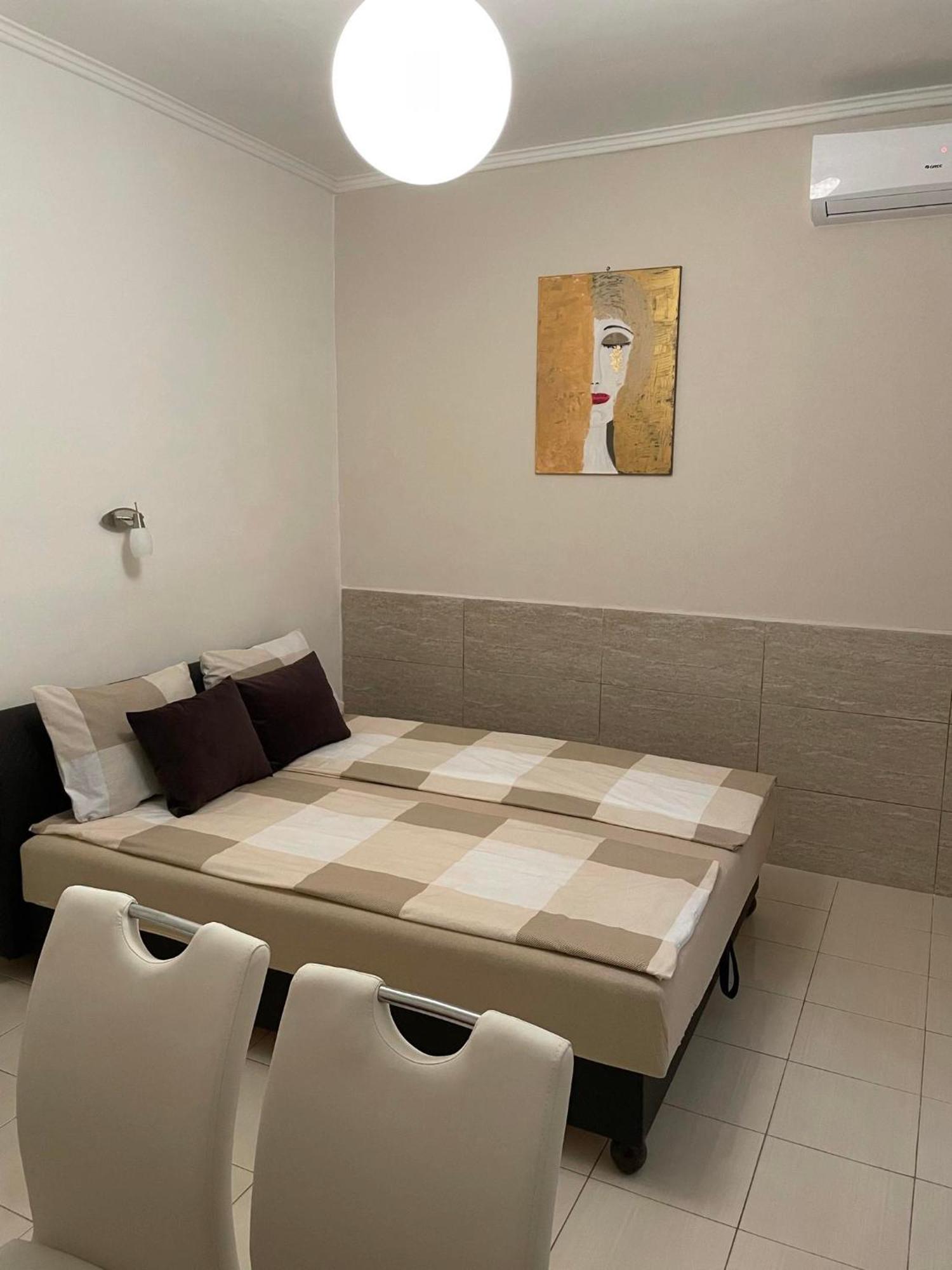Adam Apartman Hajdúszoboszló 外观 照片